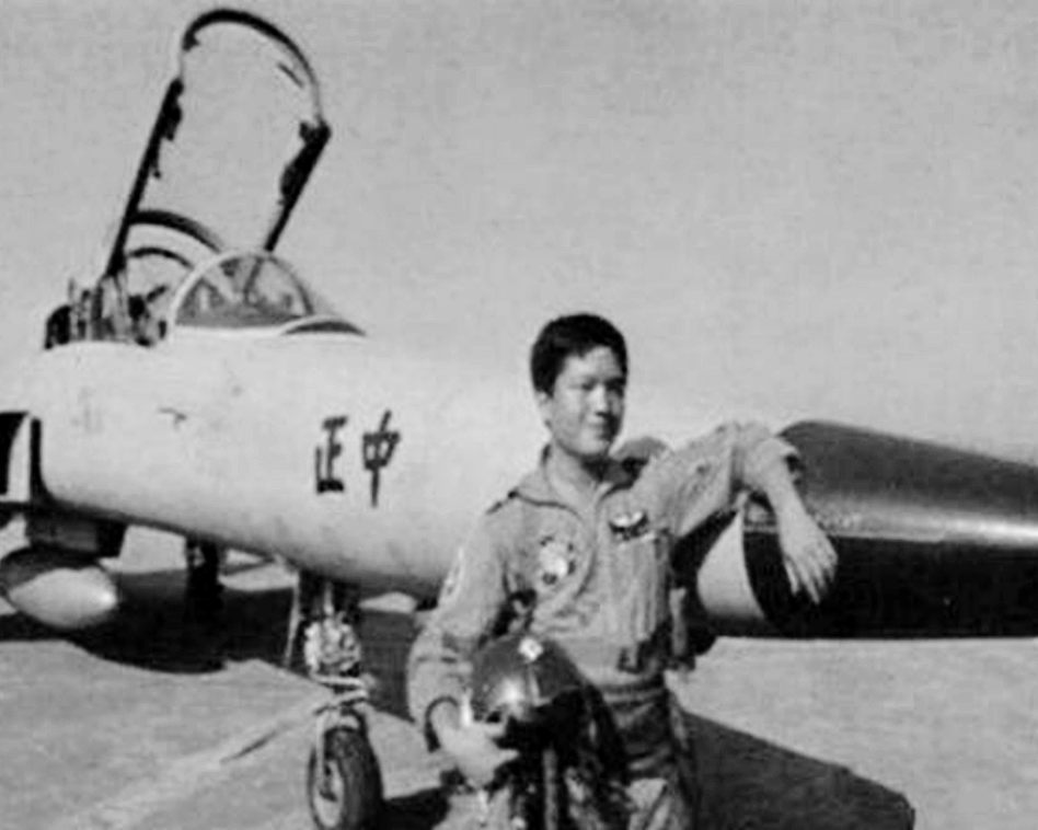1989年，林贤顺驾驶战机从台湾飞回大陆，后来结局如何？