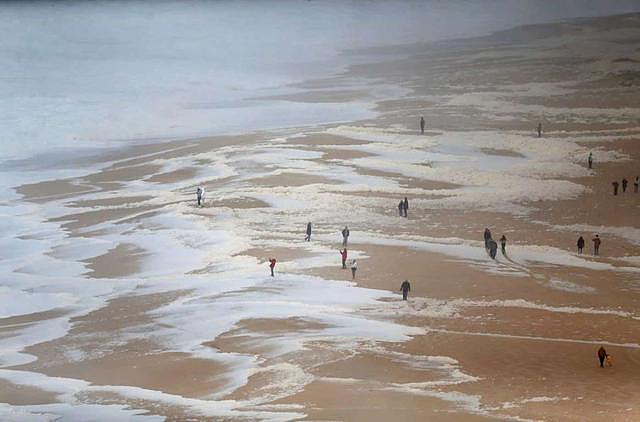 葡萄牙旅游：纳扎尔，拥有世界上最大的海浪，冲浪爱好者的天堂