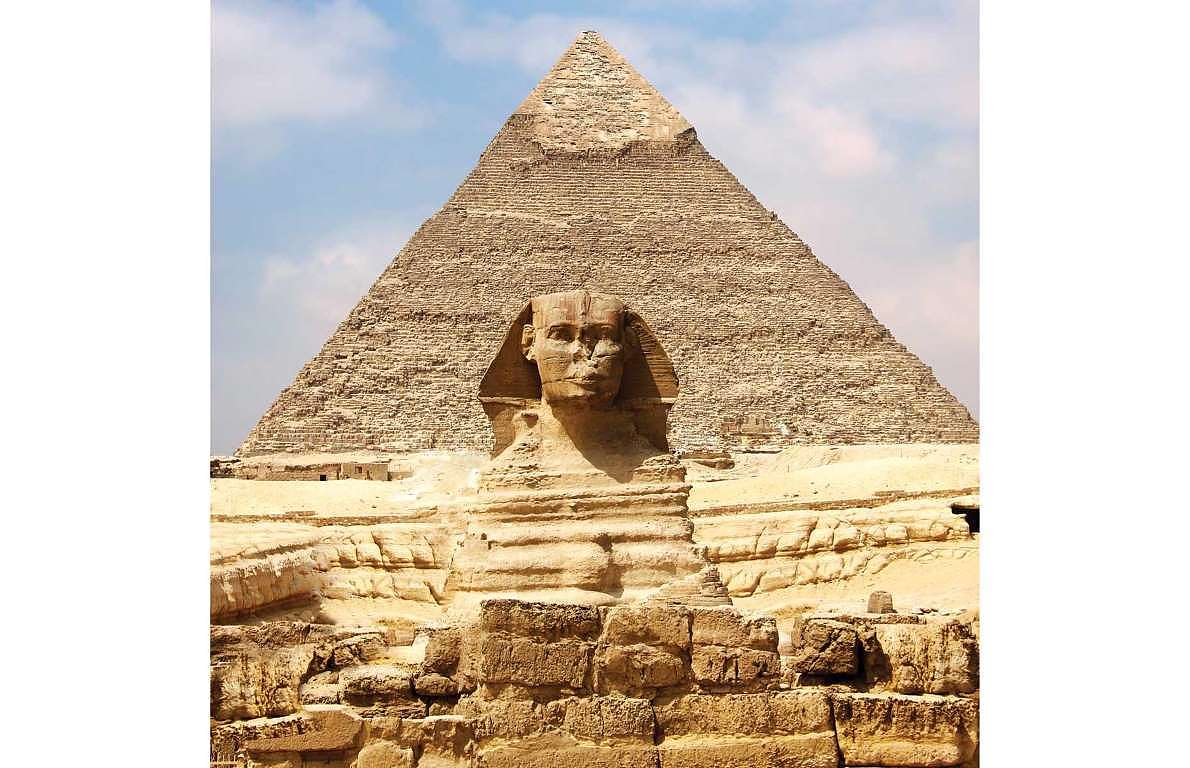 云旅游：一起探究弯曲的金字塔和古埃及的其他秘密