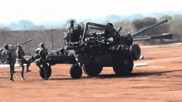 3款车载炮领跑全球：解放军万分青睐卡车炮，抛弃了超轻型榴弹炮