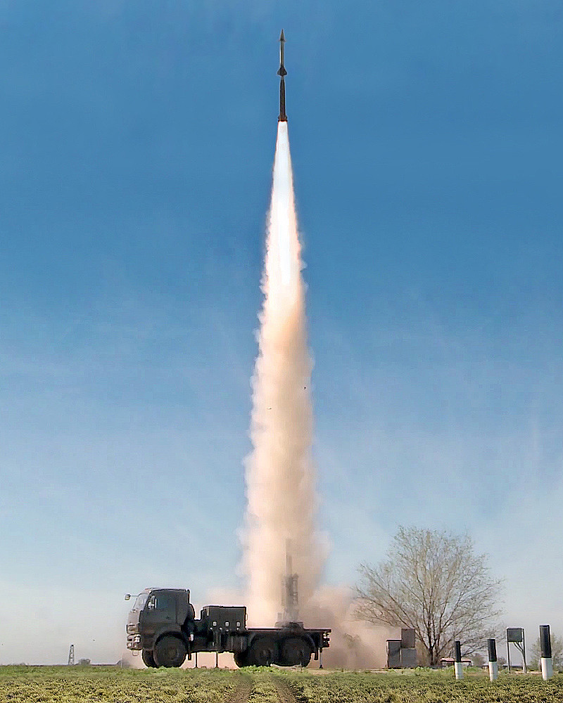 美国人：俄罗斯亮出这一款新型导弹，是对西方发出强烈信号