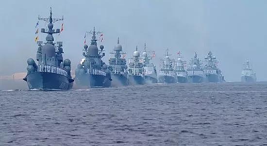 2020年的家底！俄罗斯海军举行大阅兵，能出来打的战舰还剩多少？