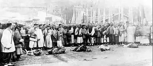 1898年9月“戊戌六君子”被处死，有人怕得痛哭，有人笑的像赴宴