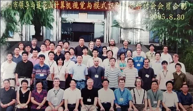 UCLA教授朱松纯被曝回国任教清华，曾创办湖北莲花山研究院