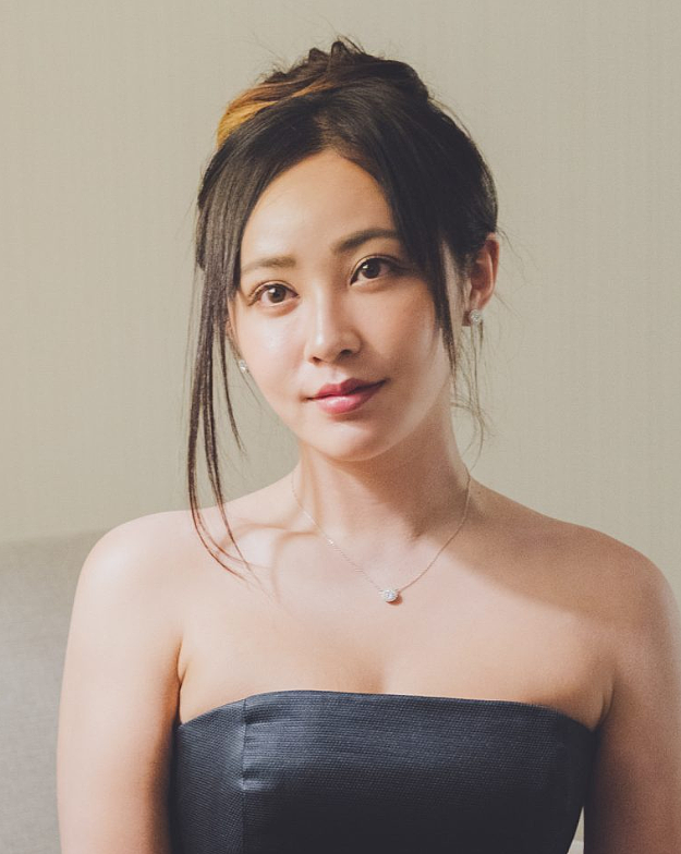 日本破产“青汁王子”和未婚生子的中日混血女星官宣婚讯，最能塌房的两个人竟然结婚了！（组图） - 11