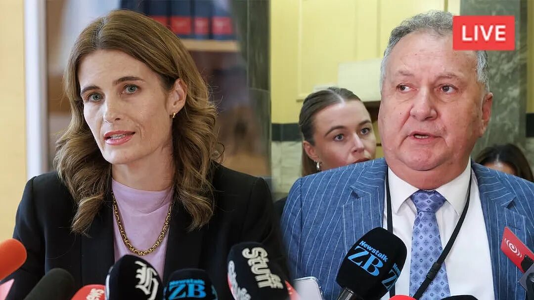 国会大佬无下限！新西兰女财政部长两度遭羞辱，被讽“减肥减多了”，打脸太快（组图） - 8