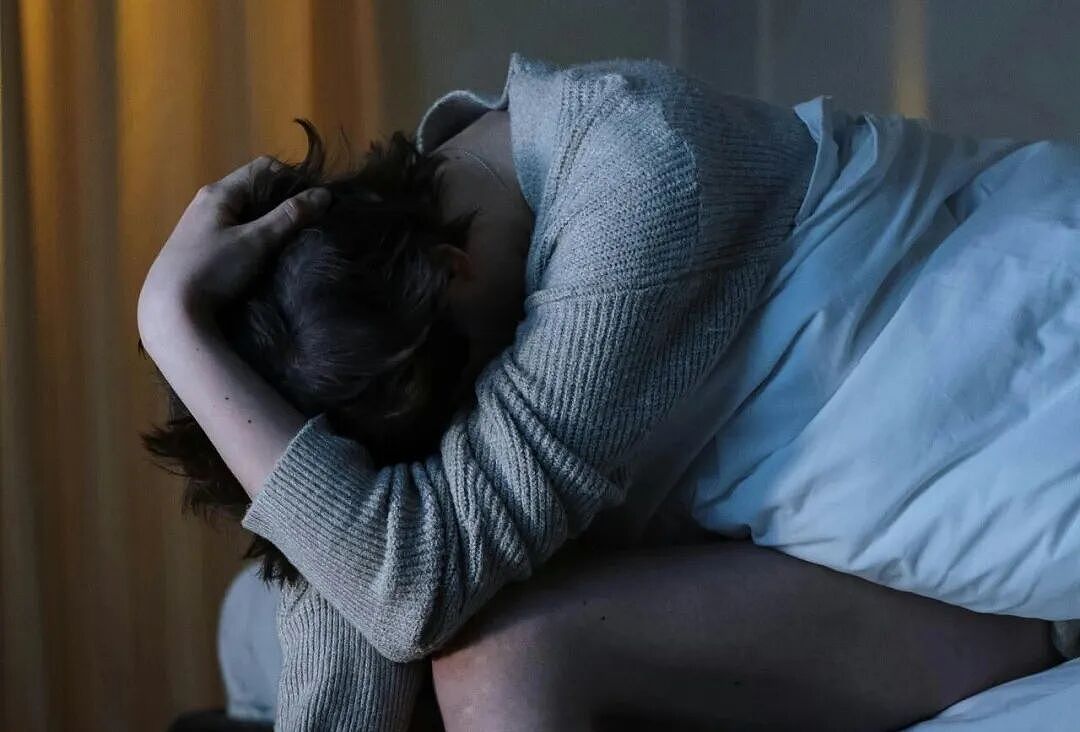 悲剧!17岁华女高中生自杀离世!花几百万送孩子出国,却换来心理崩溃… - 1