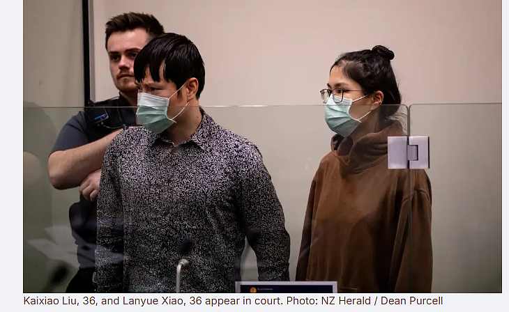 海面漂出“袋中遗体”案情曝光：华人夫妻出境被拦，一家四口被控重罪（组图） - 5
