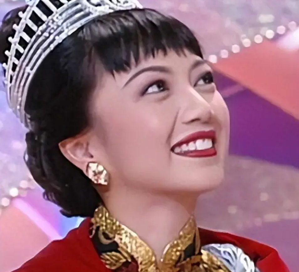 知名女星被曝婚变！近照老态尽显，为躲债移居美国（组图） - 1