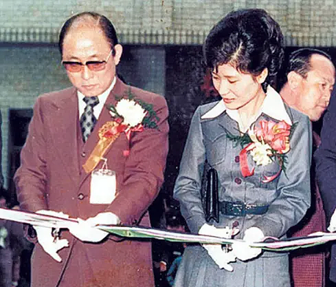韩民众悼念世越号沉没12周年仍追问真相!总统海警船长幕后大佬皆阻挠救援,动机恐怖(组图) - 18