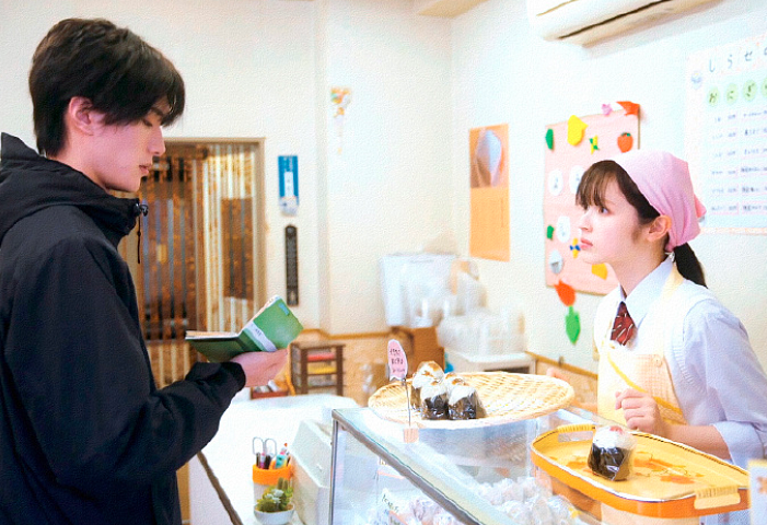 日本天才童星被称“第二个芦田爱菜”!19岁因一张自拍火出圈,网友:长成大美女了! - 15