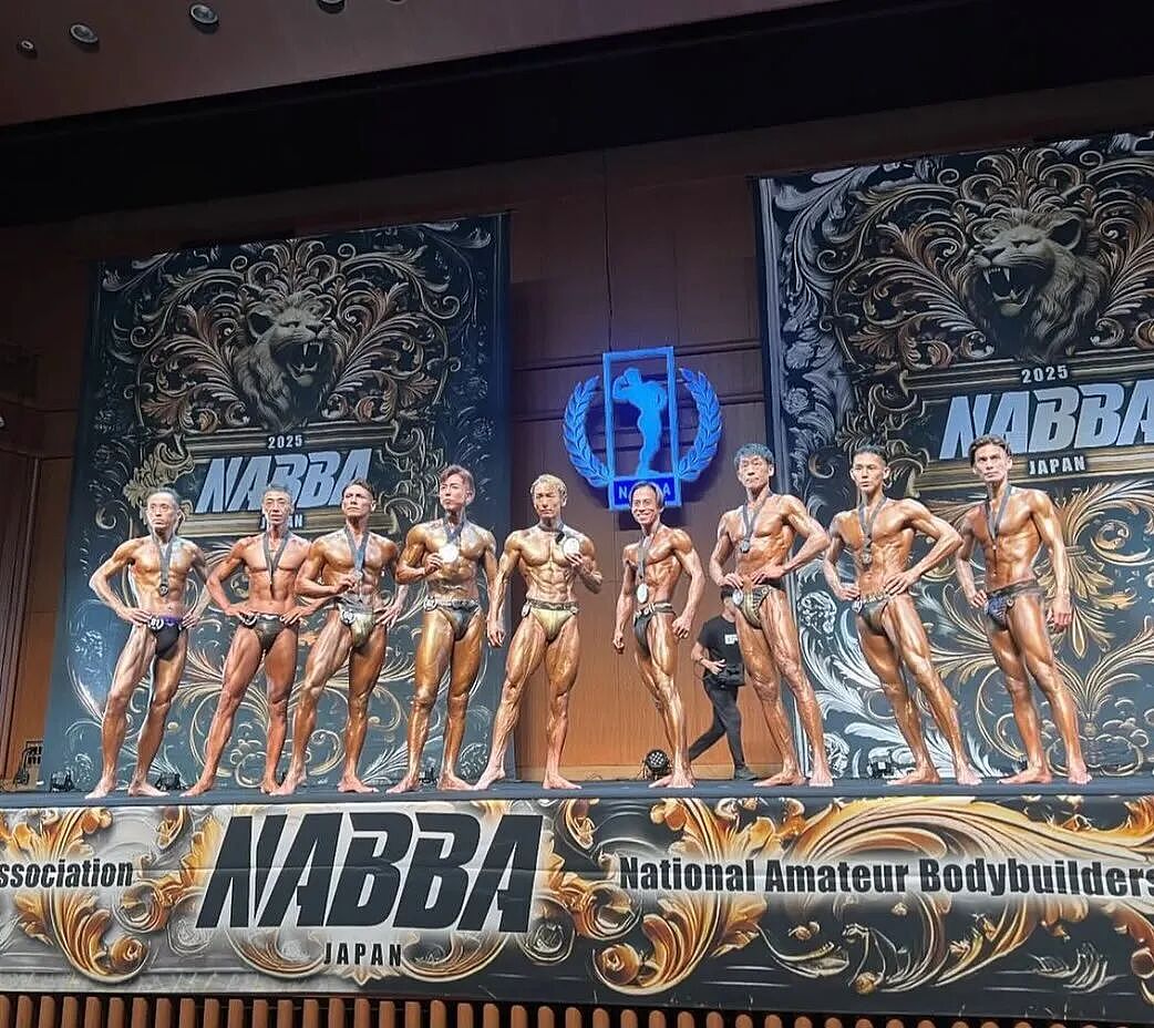 日本牛郎曾年收入3亿，如今41岁月薪仅8万！欠债1个亿，他却说自己很幸福… - 1