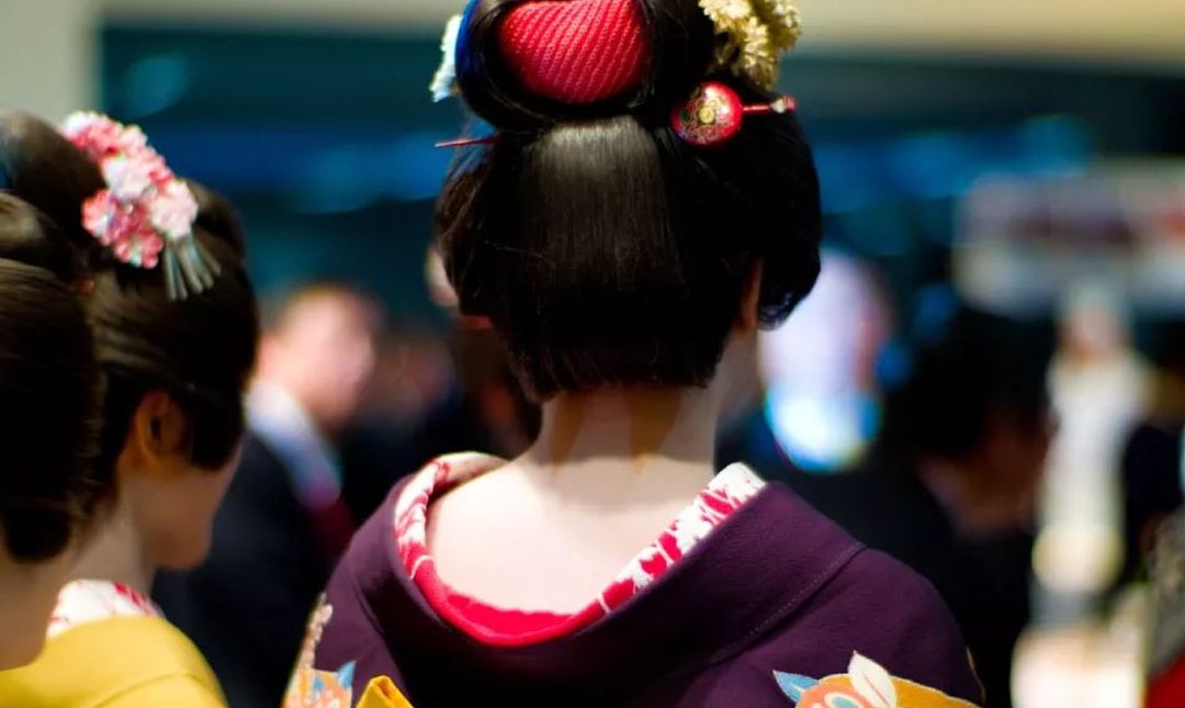 日元崩了,大批日本年轻女性赴夏威夷“挣钱”,美国海关正严查(组图) - 3