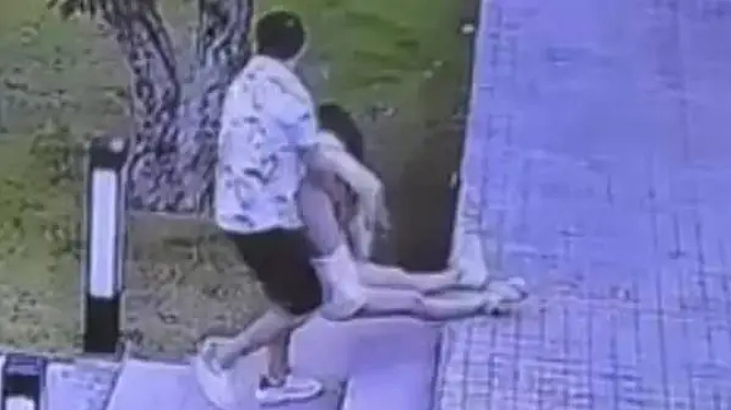 惊悚!！华人女子泳池派对后遇害，被塞进宝马运走、抛尸水沟！生前狂发“救我”（组图） - 7
