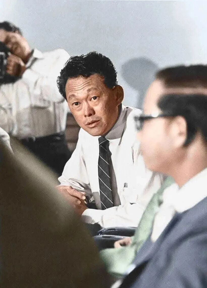 60年前,新加坡国父被“请”出马来西亚含泪离开!真相竟是.. - 5