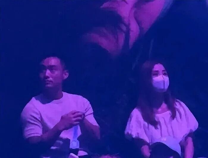 热搜爆了!阿Sa新婚20天突传婚变?“含泪控诉丈夫”画面冲上热搜!真相曝光后全网沉默!(组图) - 10
