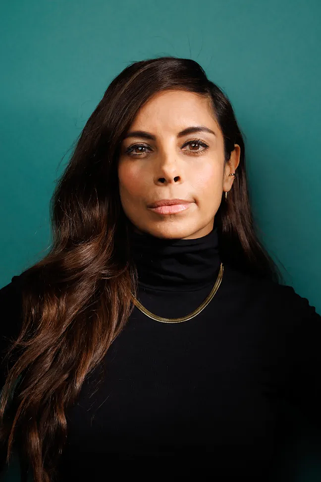 美女主持人被“虚拟强奸”折磨10年,查到最后天塌了!(组图) - 11
