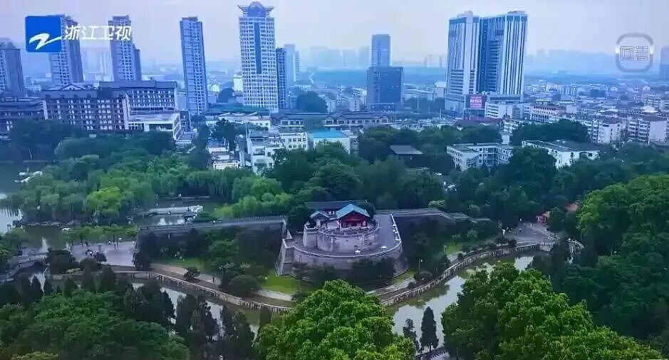 错得太明显,《奔跑吧》节目组道歉(组图) - 1