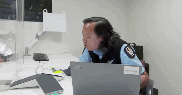 中国“百万富婆”想看新西兰蓝天，在机场被拦下，直接遣返！只因这个问题…（组图） - 10