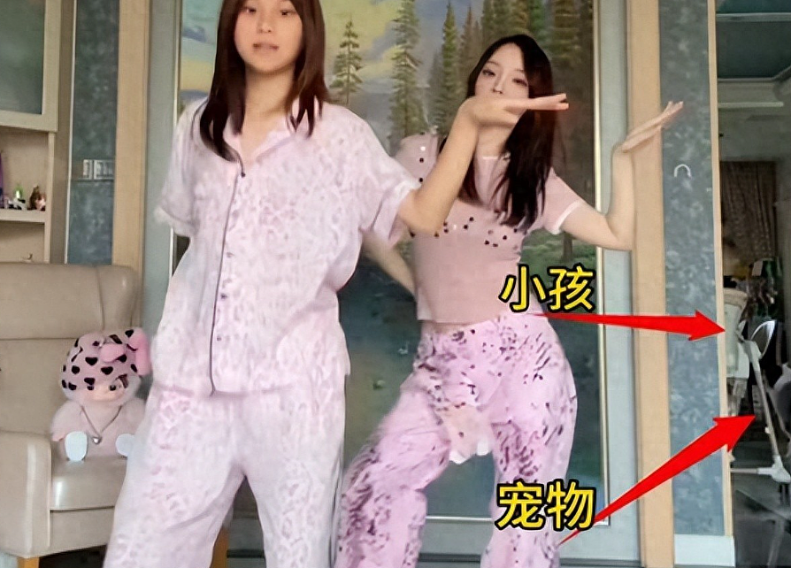 李小璐被指疑似生二胎！曝她与保姆携3岁小女孩回家，甜馨有妹妹了? - 3
