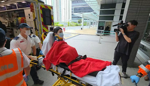 “感觉在坐跳楼机”！今早澳洲飞香港航班，10人受伤 - 3
