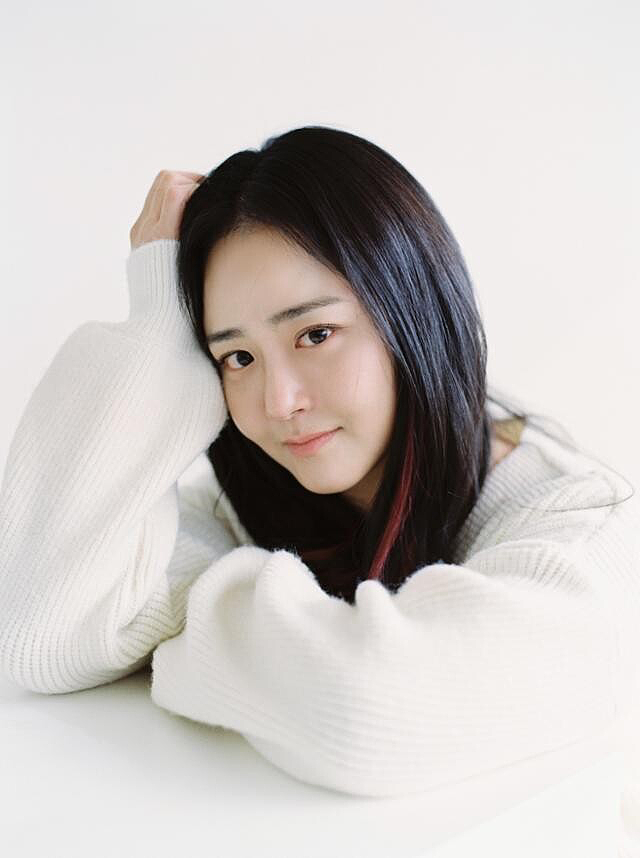 韩顶流“国民妹妹”上节目容貌大变！代表作全火遍亚洲，9年前却患罕见病险截肢（组图） - 21