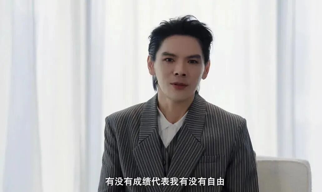 花5个亿都捧不起的“最烂星二代”，一夜反转（组图） - 30