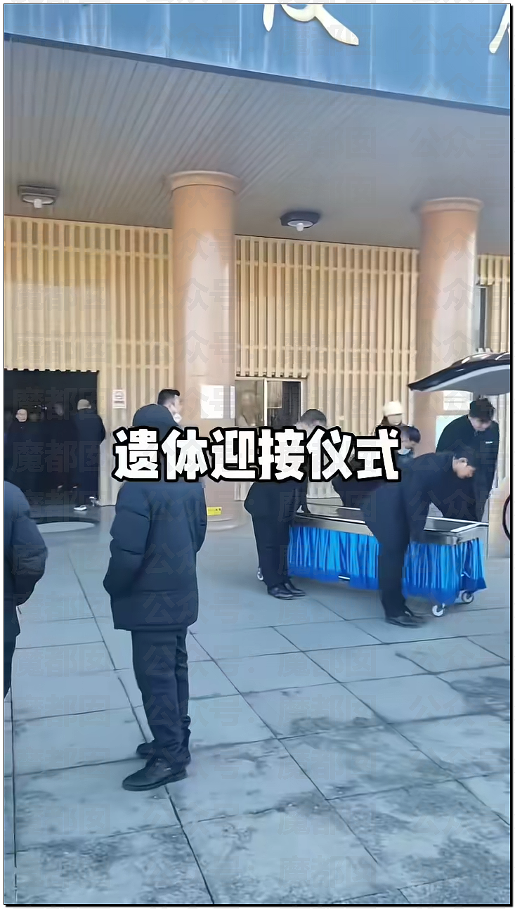 长街送别!数千人连夜赴苏州悼念张雪峰,寒门学子泪洒殡仪馆(组图) - 28