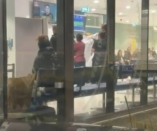 排队9小时!新西兰急诊病人活活等死了:撑不住倒在厕所,“没脉搏了”!(组图) - 2