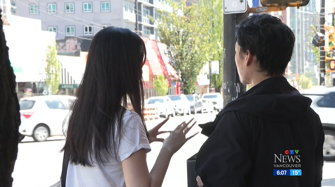 和女友说了几句韩语,一颗门牙就被打飞!亚裔情侣街头无端遇袭(组图) - 5