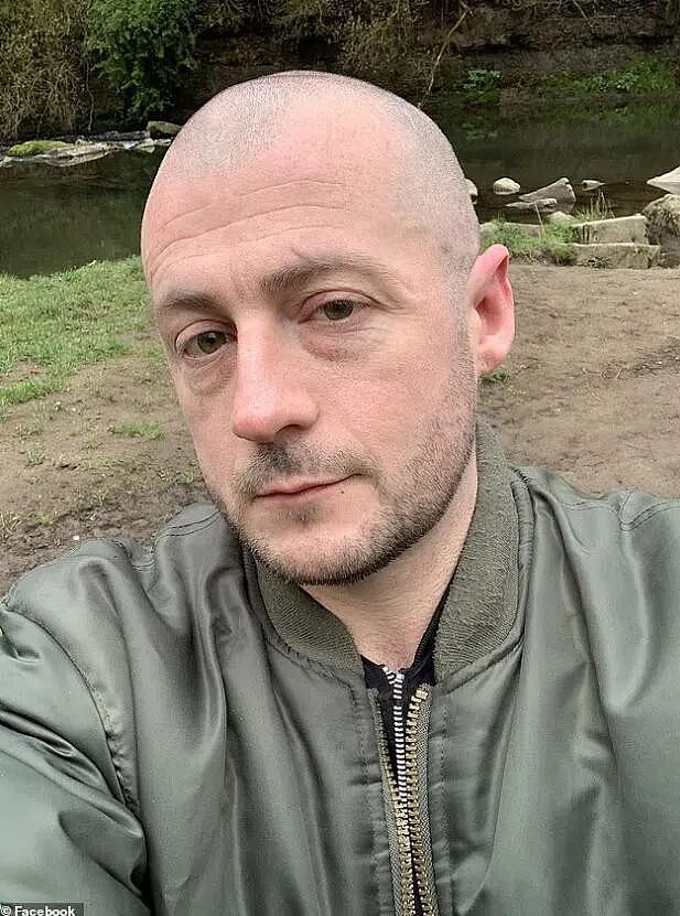 为满足变态兽欲，英国男子下药迷晕妻子，伙同他人轮奸！作案时间长达20年（组图） - 14