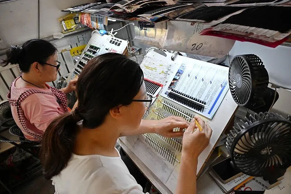 全球卡姿兰大眼睛“制造基地”：山东这个小城，凭什么？ - 9