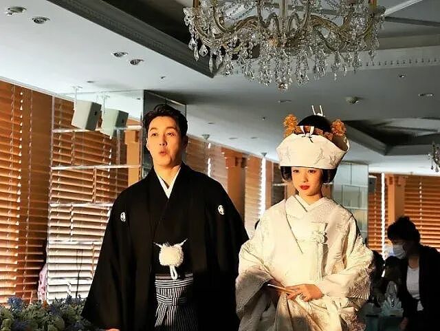 韩国男星疯狂追求小18岁日本妹子,狂立深情人设!婚后却嫌妻子韩语差让他很烦躁! - 13