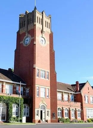 睡帐篷“体罚”!维州顶级私校因处罚学生惹争议,家长炸锅! - 6
