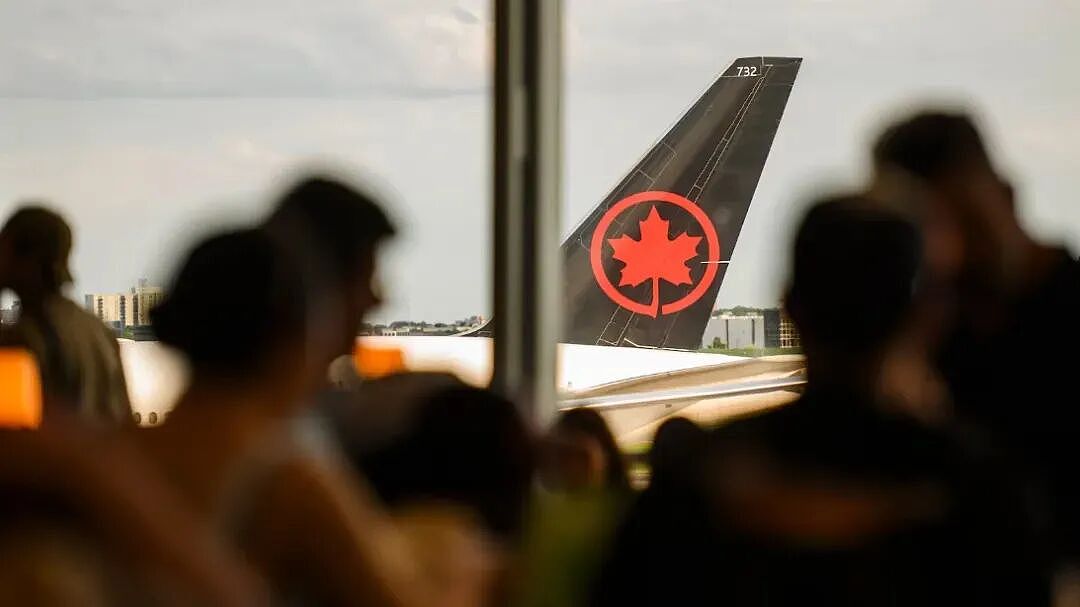 惊魂!回国航班突然掉头,万米高空排油紧急迫降!华人大哭机长崩溃...(组图) - 9