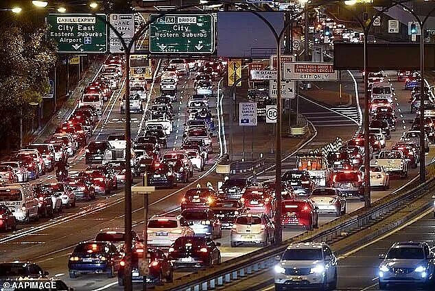 紧急提醒!悉尼复活节交通大瘫痪!M1地铁停运、海港大桥封路!政府被指在“最糟时机”摆烂! - 5