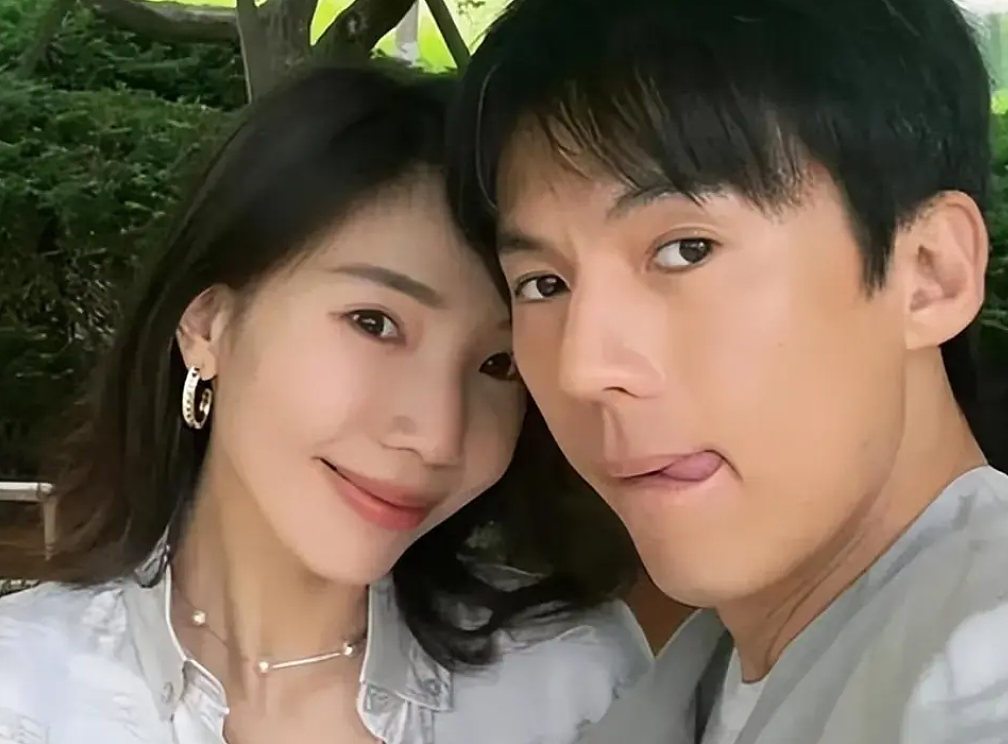 男演员承认！婚内出轨，私会时还带着女儿！发长文致歉，宣布将无限期暂停所有演艺工作 - 3
