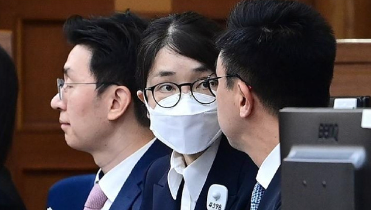 韩前总统夫人将入狱,主审法官离奇坠亡留遗书!多名身边人“被自杀”,名单再+1?(组图) - 15