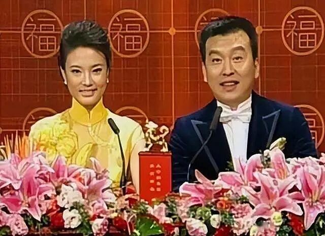 从央视巅峰到“克夫”骂名:男友死缓,丈夫惨死!现在49岁,如今活成了“王炸”(组图) - 4