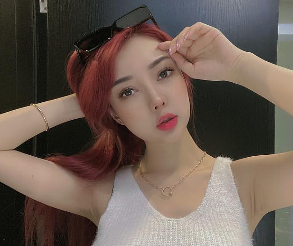 涉赌卖淫、炫富卖假货!曾经“一夜40万”的初代顶美郭美美,如今现状太唏嘘(组图) - 1