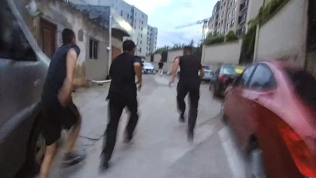 “一双眼睛十万，一只手三十万，一颗人头两百万” 中国缉毒警谈被毒贩悬赏：没想到自己这么值钱（组图） - 1