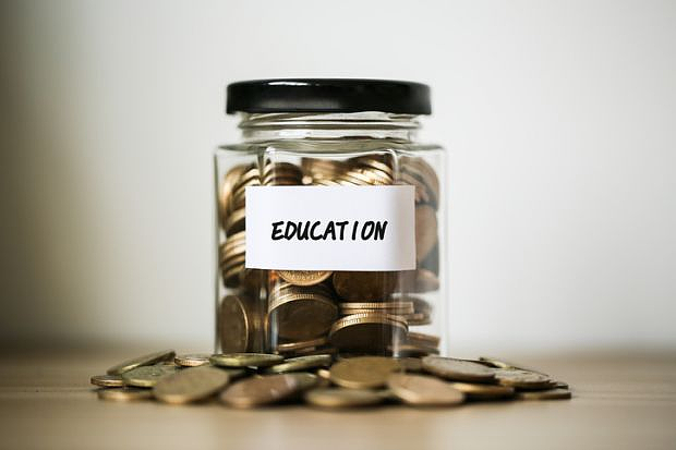 房租涨40%、学费5.2万!澳洲留学生遭双重夹击,专家呼吁政府紧急资助 - 3