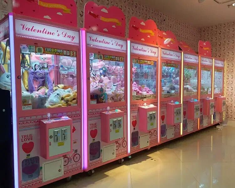 大学生开店一月赚3万：抓娃娃机，现在还是好生意吗？（组图） - 3