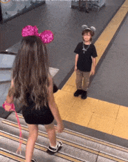 日本一小学生辣妹晒毕业照惊呆众人！网友：这真不是40岁么？！（组图） - 17