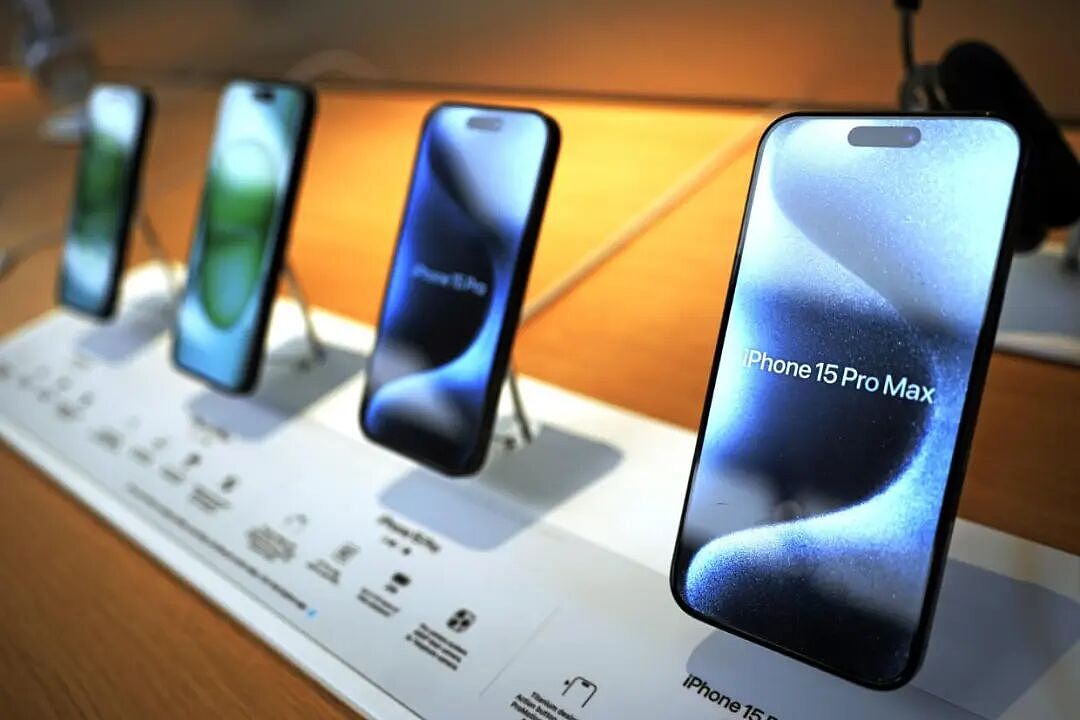 新西兰女子狂偷88台iPhone！被判居家监禁，每周赔$5 - 1