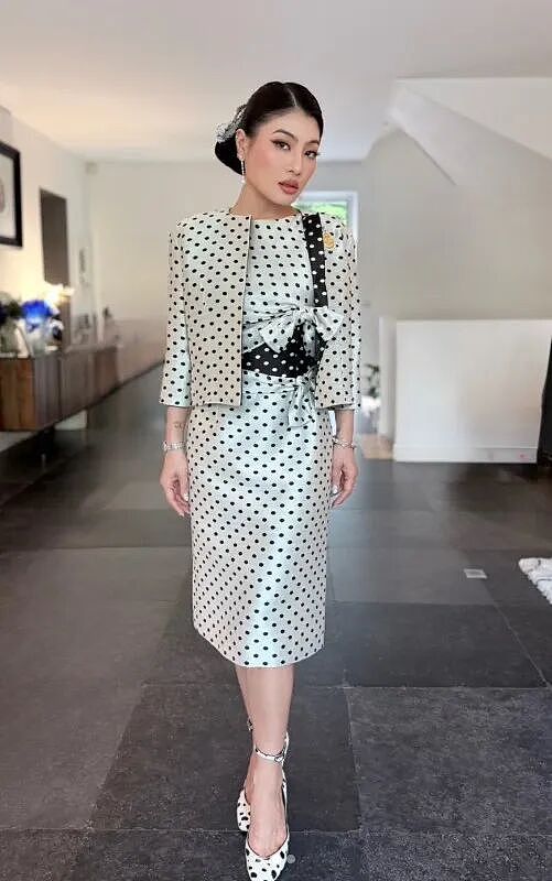 亲女儿去世才两周，泰王却急忙飞法国，下飞机头等大事竟是... 买私人飞机？！ - 19