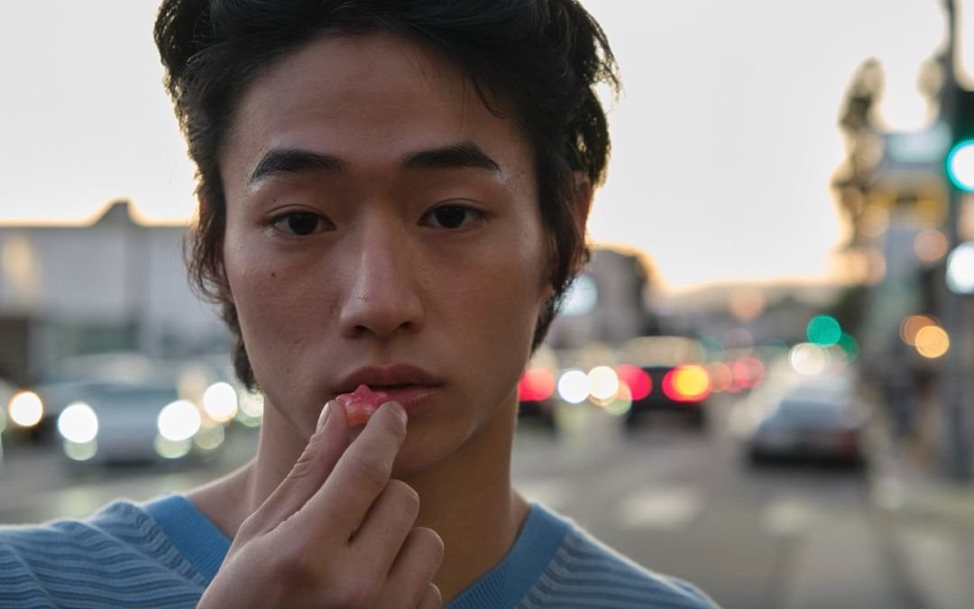 全网疯传!Jennie与神秘男暧昧私照泄露,竟是23岁台湾小鲜肉 - 8