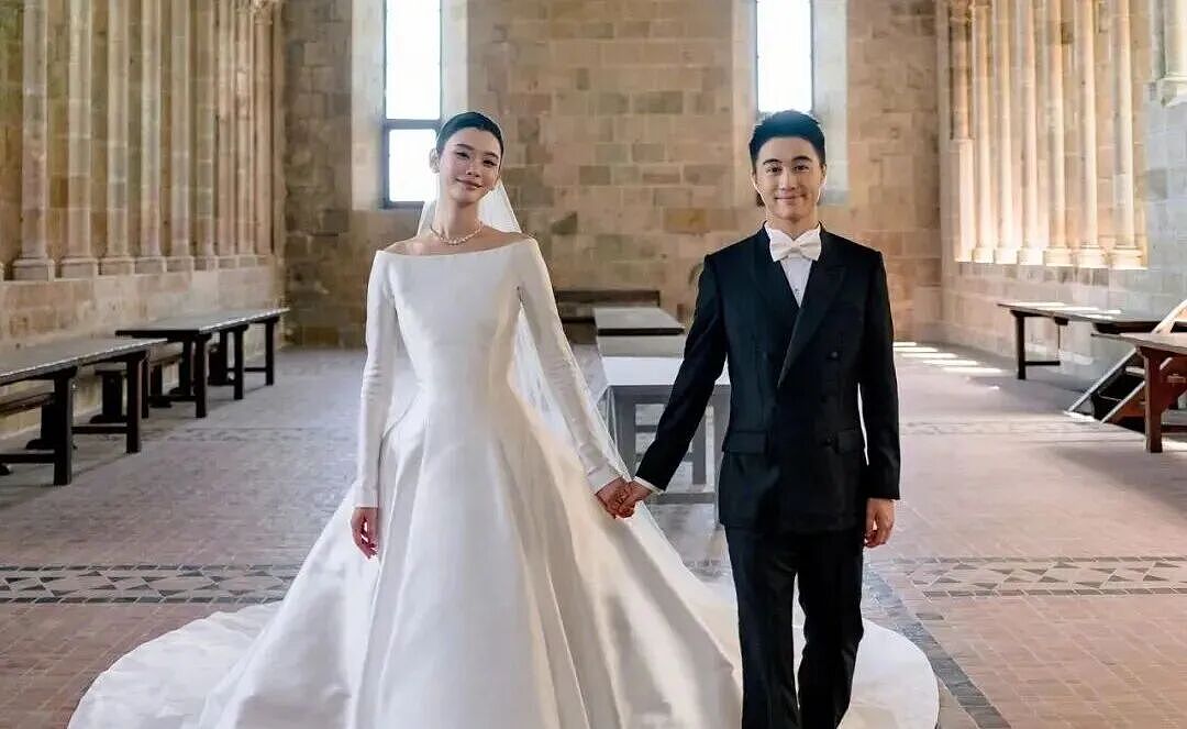 奚梦瑶何猷君迟到七年的法式古堡婚礼，刷爆小红书和朋友圈（视频/组图） - 1