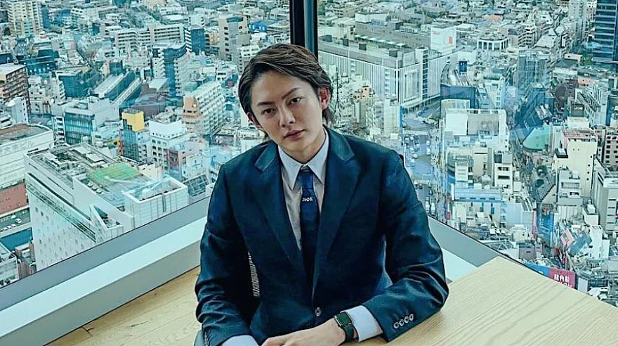 日本破产“青汁王子”和未婚生子的中日混血女星官宣婚讯，最能塌房的两个人竟然结婚了！（组图） - 6