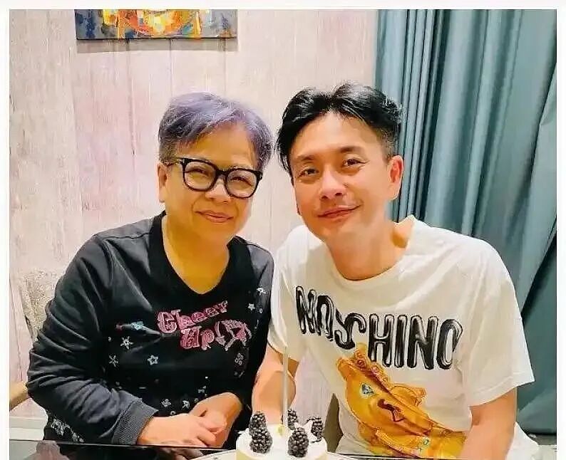 演员黄宗泽透露不结婚的原因：一出生爸爸就有外遇，父母很快离婚，对我来说有家庭不是圆满（组图） - 4